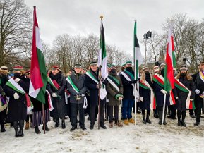 Korp!Korp! rongkäik Eesti Vabariigi 104. aastapäeval