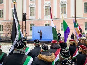 Korp!Korp! rongkäik Eesti Vabariigi 104. aastapäeval